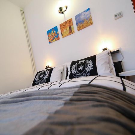 June Studio Apartamento Braşov Exterior foto